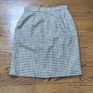 Beautiful Fall wool skirt size 14 JH collectibles